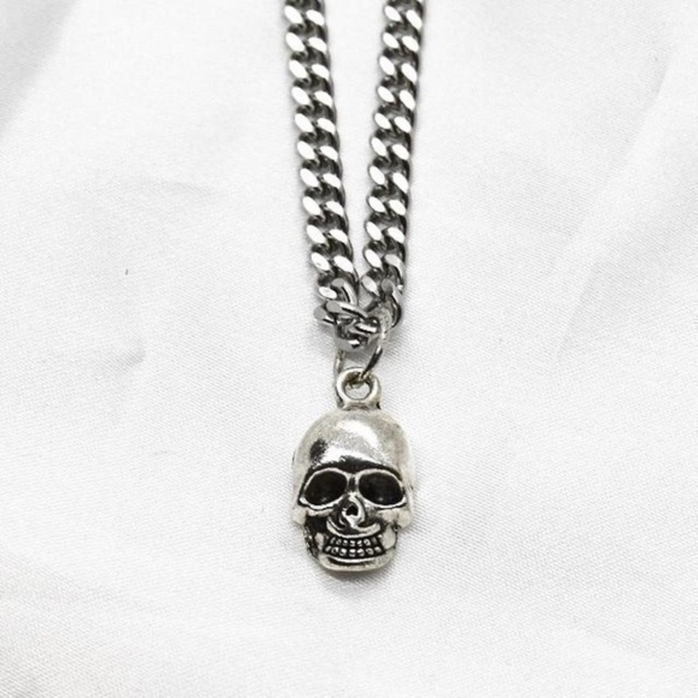 Skull Pendant Chain Necklace